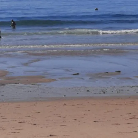 Moradia T2+1 Com Piscina بيت للعطل