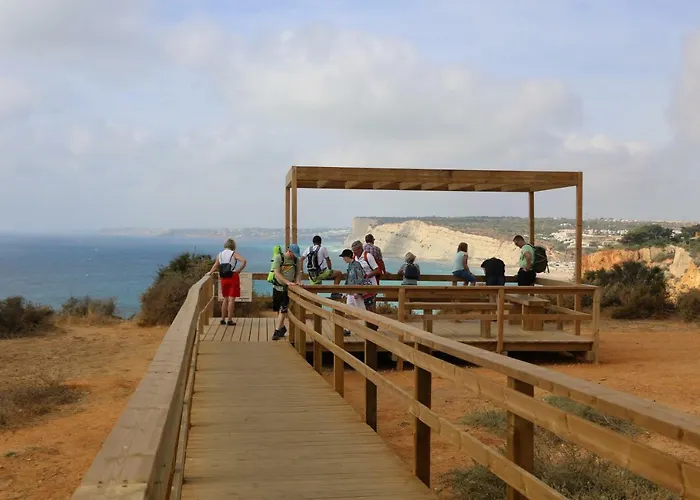 Moradia T2+1 Com Piscina 別荘