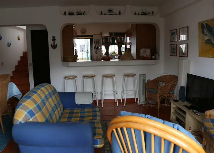 別荘 Moradia T2+1 Com Piscina