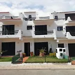 Moradia T2+1 Com Piscina Dom wakacyjny Lagos