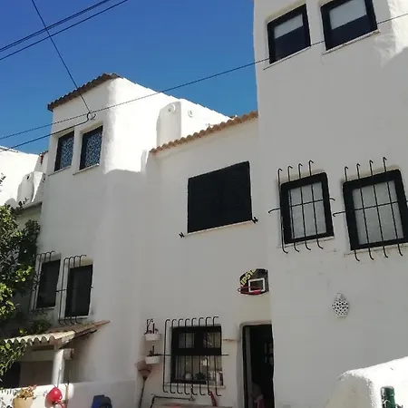Casa de Férias Moradia T2+1 Com Piscina *