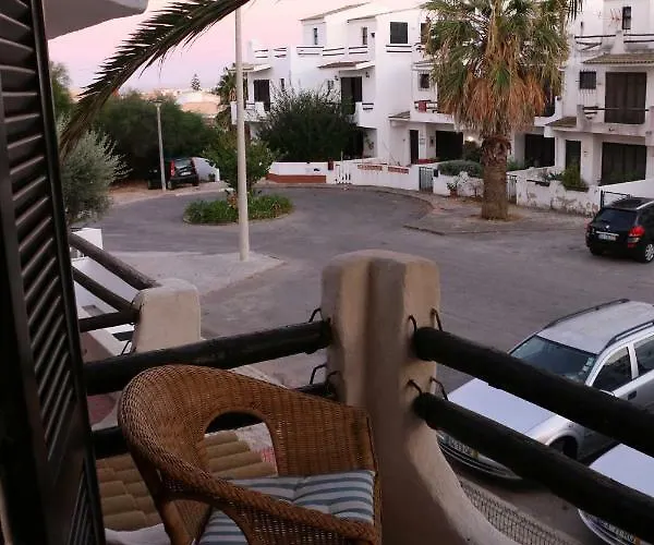 Moradia T2+1 Com Piscina 拉哥斯