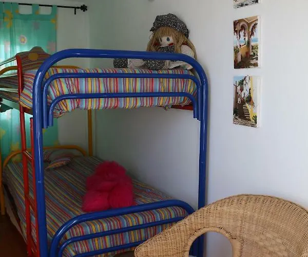 Moradia T2+1 Com Piscina 度假居 *