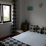 Moradia T2+1 Com Piscina Ferienhaus